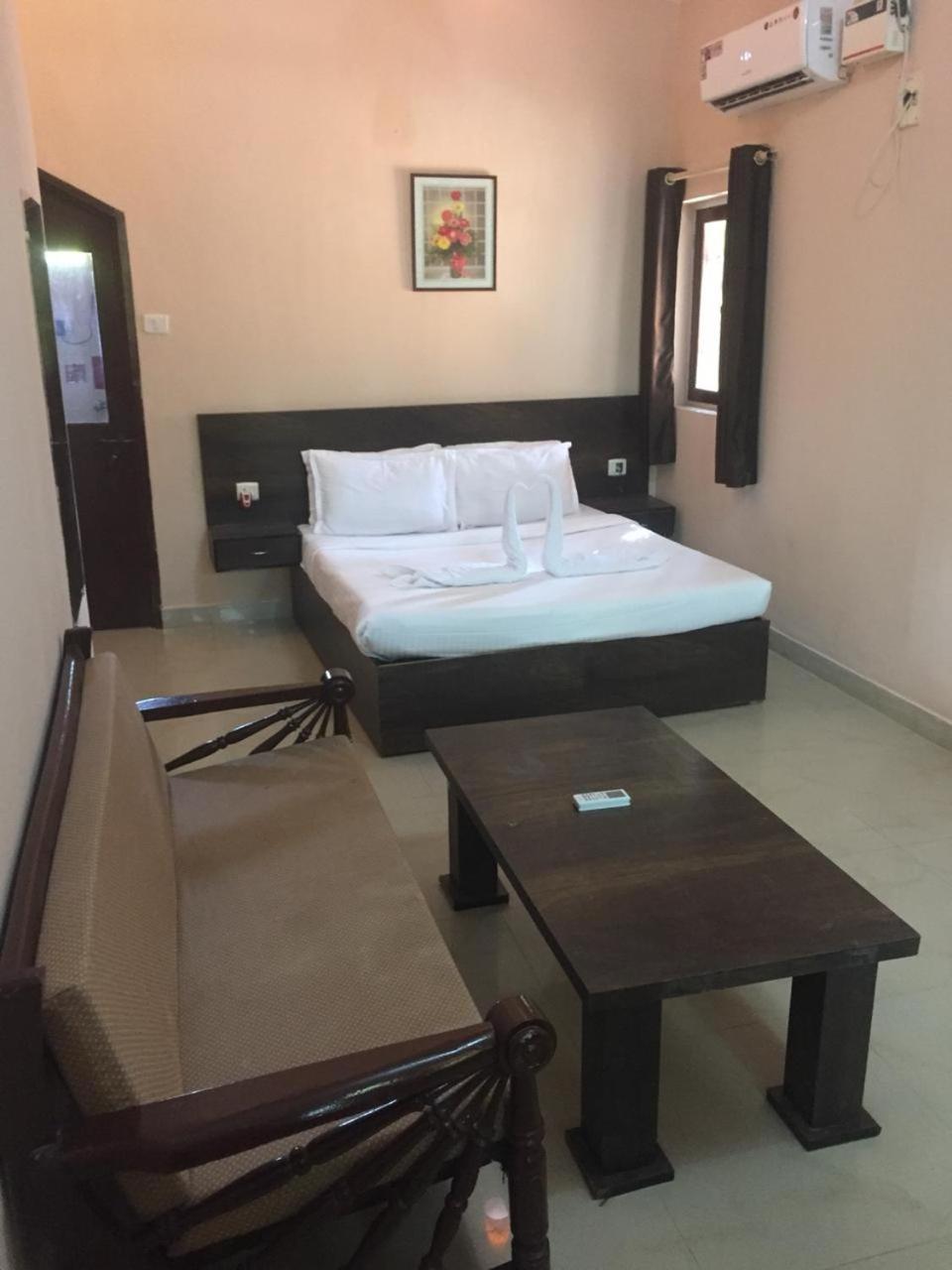 Ave Maria Guest House Candolim Eksteriør billede